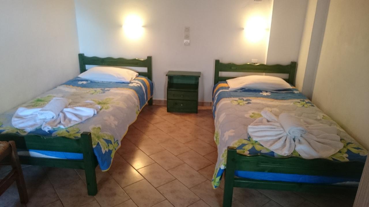 Dakis Studios Κερί Εξωτερικό φωτογραφία