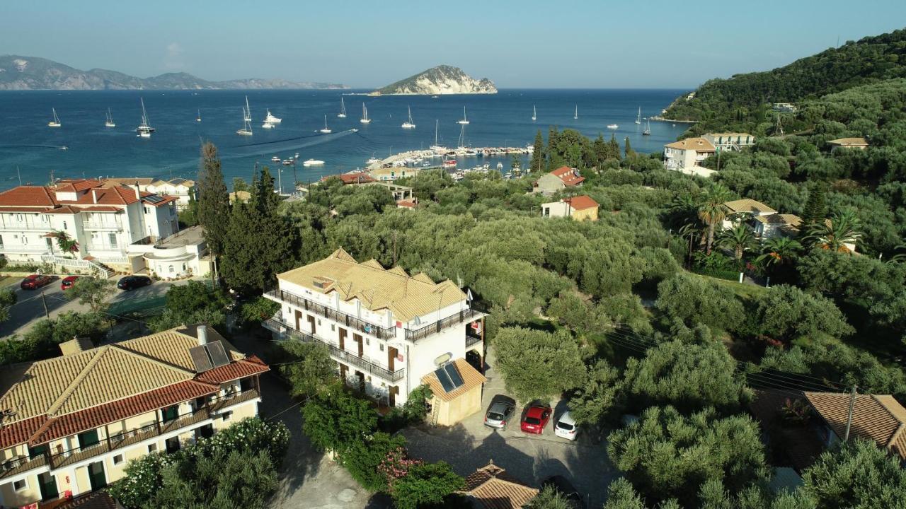Dakis Studios Κερί Εξωτερικό φωτογραφία